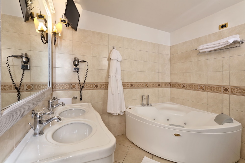 Villa Angela — Hotel rooms in Taormina, Sicily