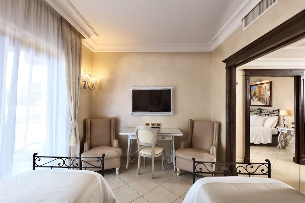 Villa Angela — Hotel rooms in Taormina, Sicily