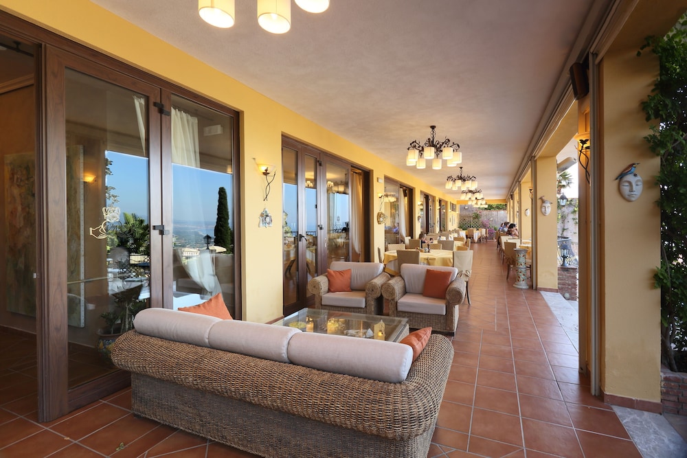 Villa Angela — Restaurant & bars in Taormina, Sicily