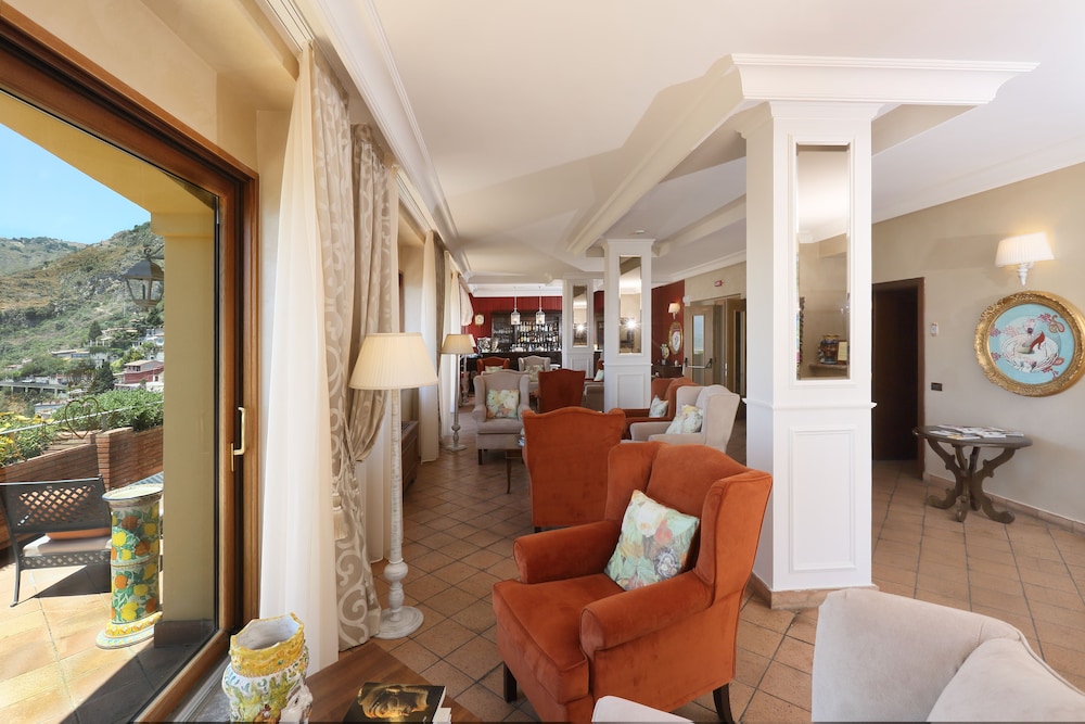 Villa Angela — Restaurant & bars in Taormina, Sicily