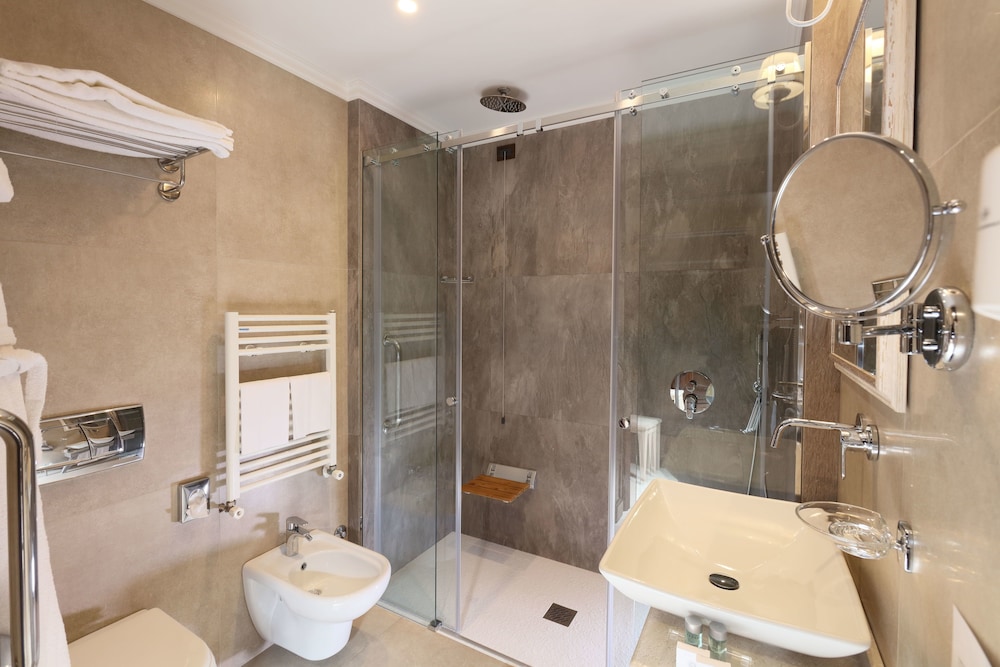 Villa Angela — Hotel rooms in Taormina, Sicily
