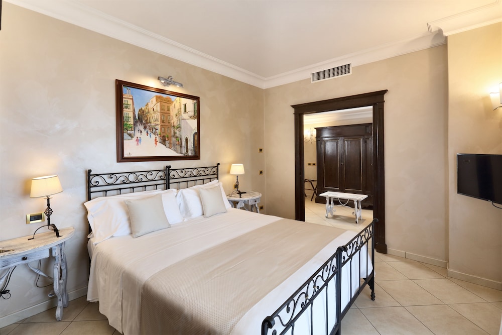 Villa Angela — Hotel rooms in Taormina, Sicily