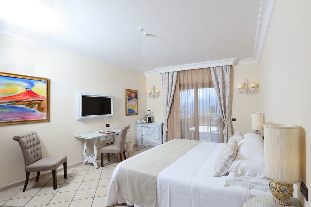 Villa Angela — Hotel rooms in Taormina, Sicily