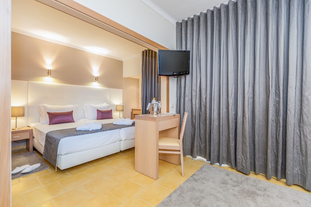 Albufeira Sol Hotel & Spa — Hotel rooms in Albufeira, Faro