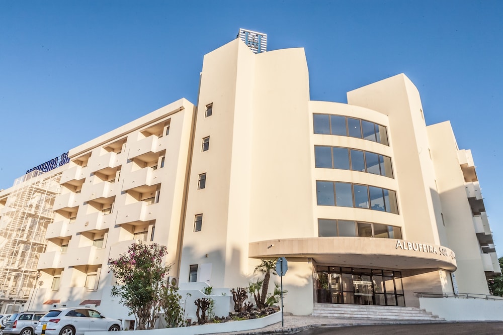 Albufeira Sol Hotel & Spa — Hotel building in Albufeira, Faro