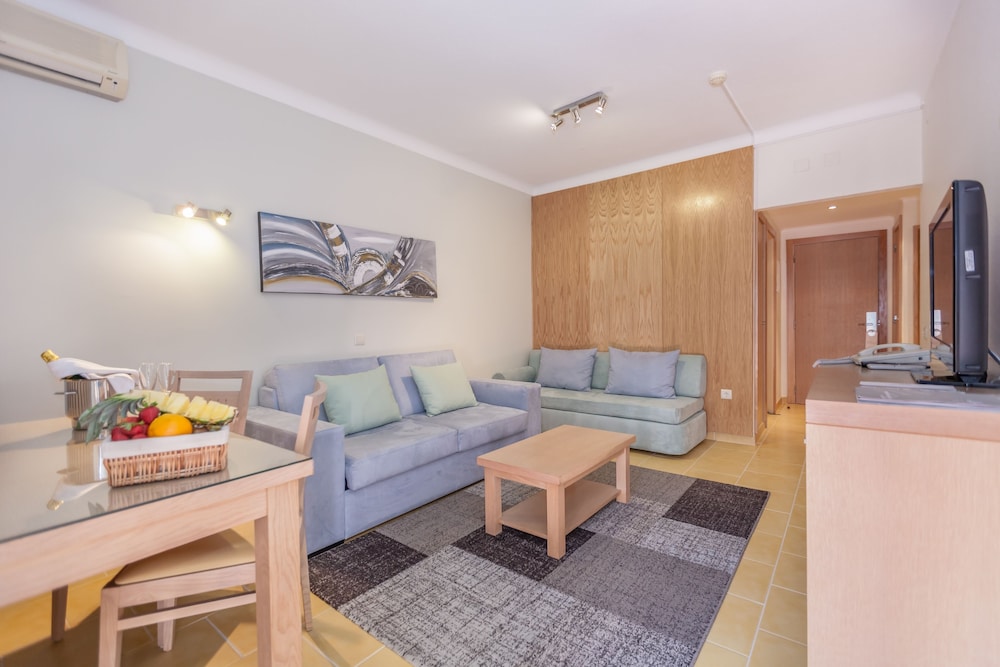 Albufeira Sol Hotel & Spa — Hotel rooms in Albufeira, Faro