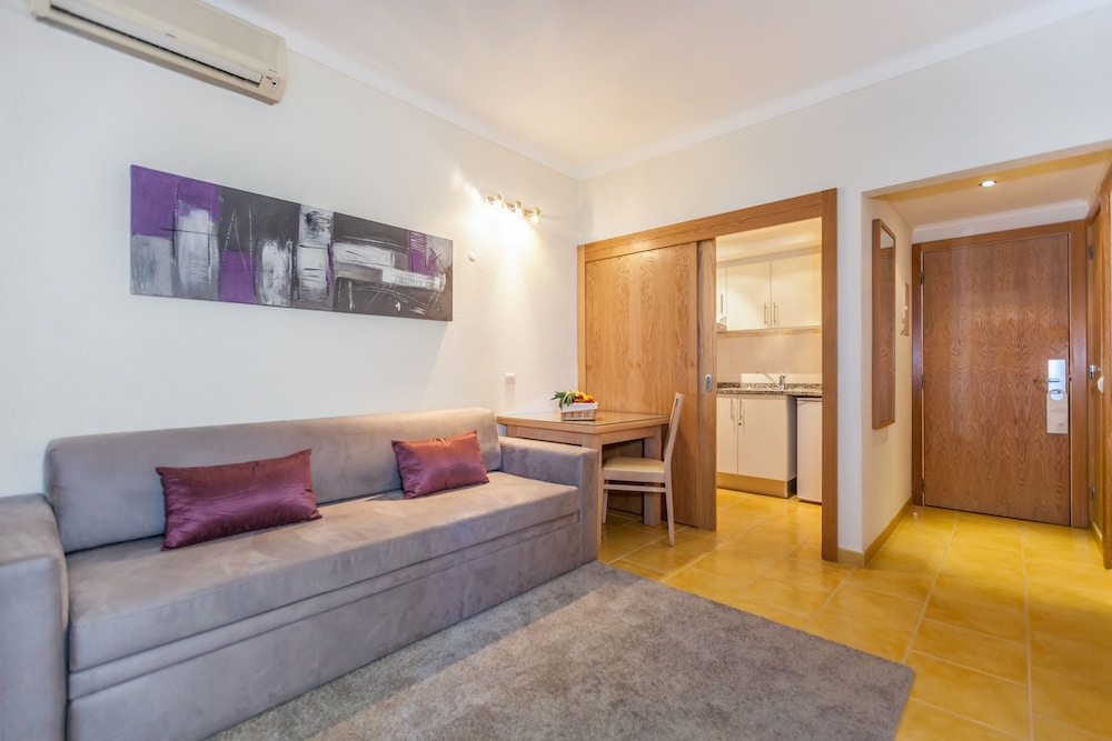 Albufeira Sol Hotel & Spa — Hotel rooms in Albufeira, Faro