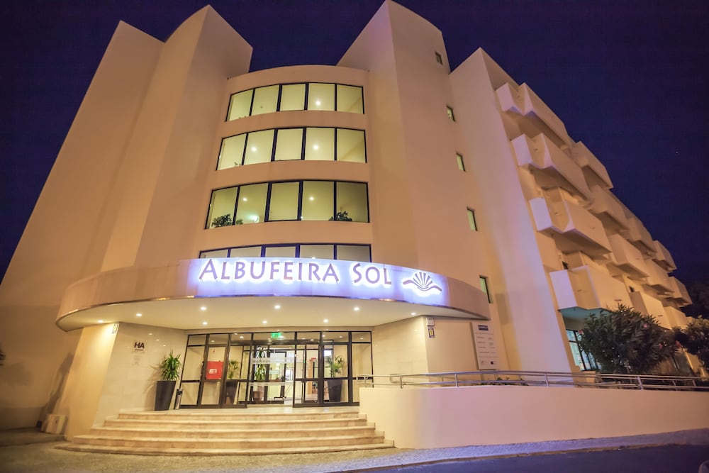 Albufeira Sol Hotel & Spa — Hotel building in Albufeira, Faro