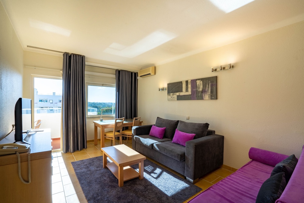 Albufeira Sol Hotel & Spa — Hotel rooms in Albufeira, Faro