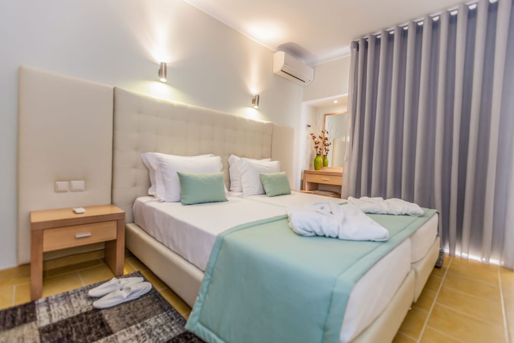 Albufeira Sol Hotel & Spa — Hotel rooms in Albufeira, Faro