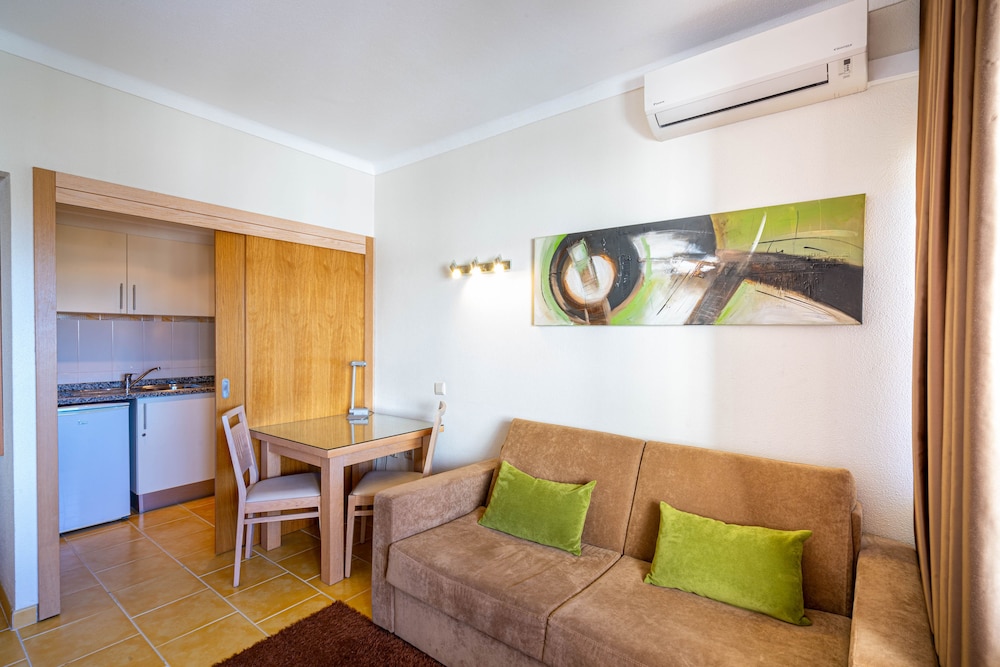 Albufeira Sol Hotel & Spa — Hotel rooms in Albufeira, Faro