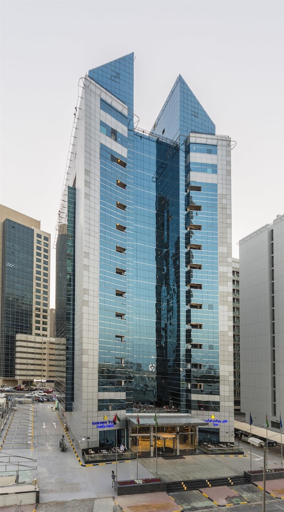 Golden Tulip Media Hotel — Hotel building in Dubai