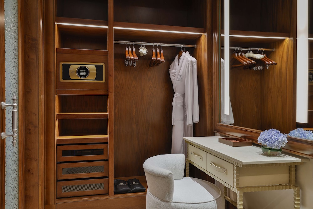 Waldorf Astoria Ras Al Khaimah — Hotel rooms in Ras al Khaimah