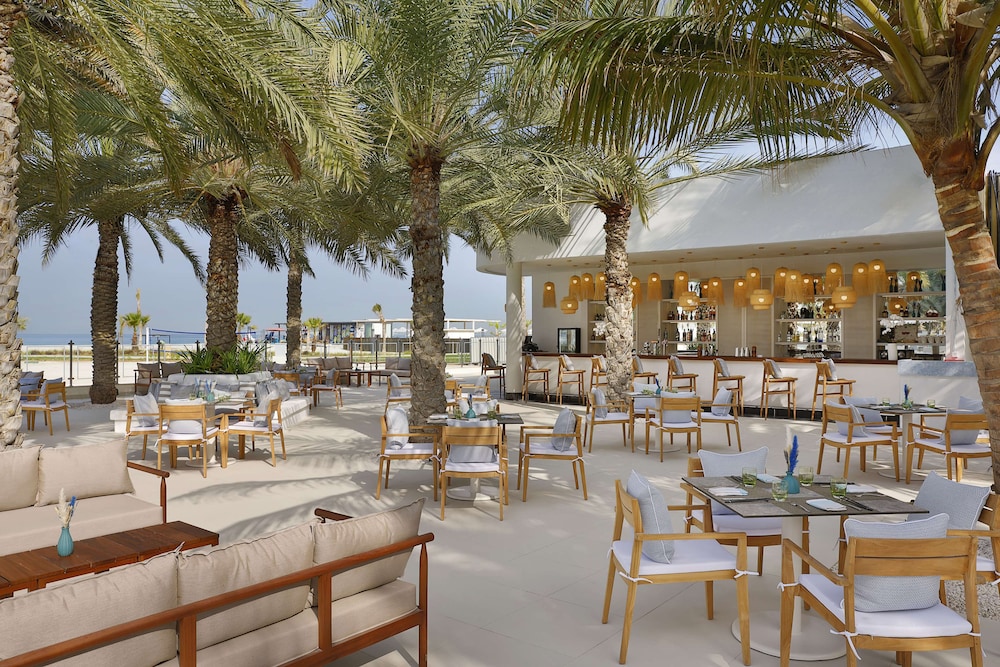 Waldorf Astoria Ras Al Khaimah — Restaurant & bars in Ras al Khaimah