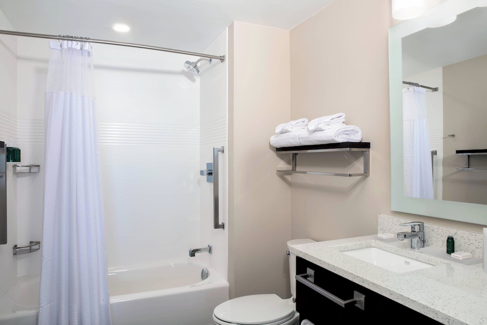 SpringHill Suites by Marriott Orlando Theme Parks/Lake Buena Vista — Hotel rooms in Orlando, Florida