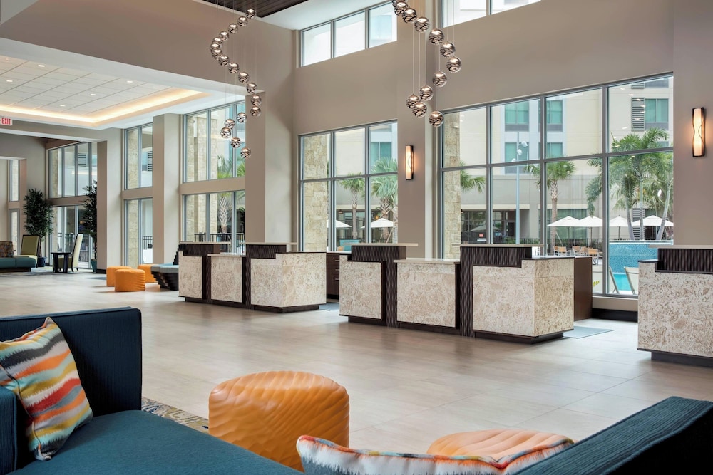 SpringHill Suites by Marriott Orlando Theme Parks/Lake Buena Vista — Hotel building in Orlando, Florida