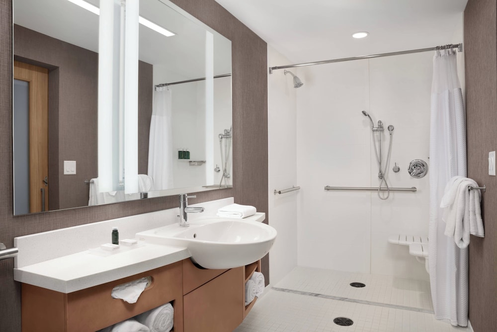 SpringHill Suites by Marriott Orlando Theme Parks/Lake Buena Vista — Hotel rooms in Orlando, Florida