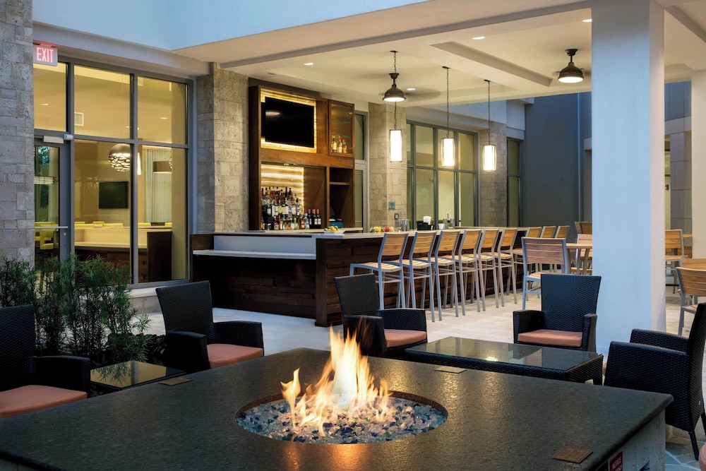 SpringHill Suites by Marriott Orlando Theme Parks/Lake Buena Vista — Restaurant & bars in Orlando, Florida