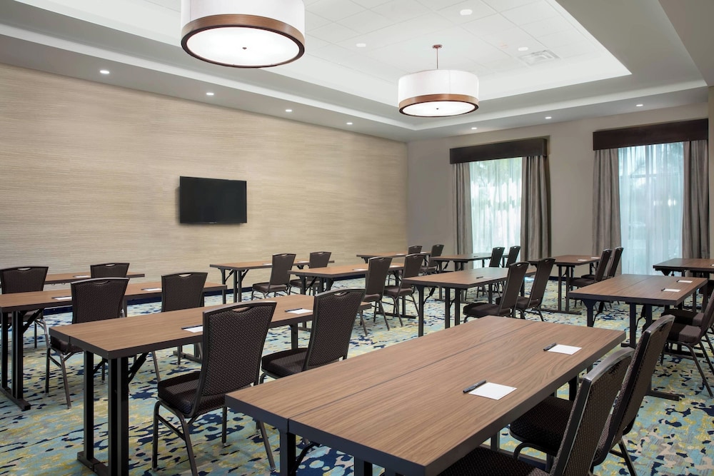 SpringHill Suites by Marriott Orlando Theme Parks/Lake Buena Vista — Hotel building in Orlando, Florida