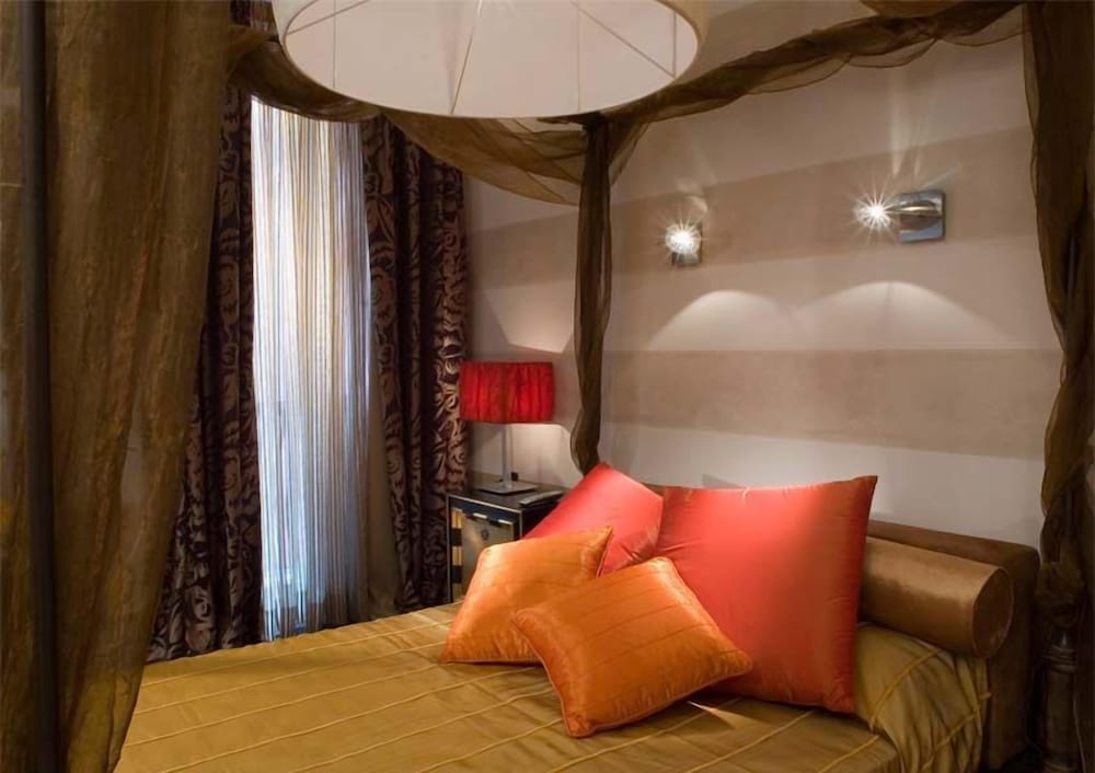 The Inn at the Roman Forum Luxury Collection - The Inn At The Roman Forum — Hotel rooms in Rome, Lazio