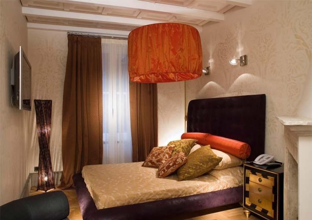 The Inn at the Roman Forum Luxury Collection - The Inn At The Roman Forum — Hotel rooms in Rome, Lazio