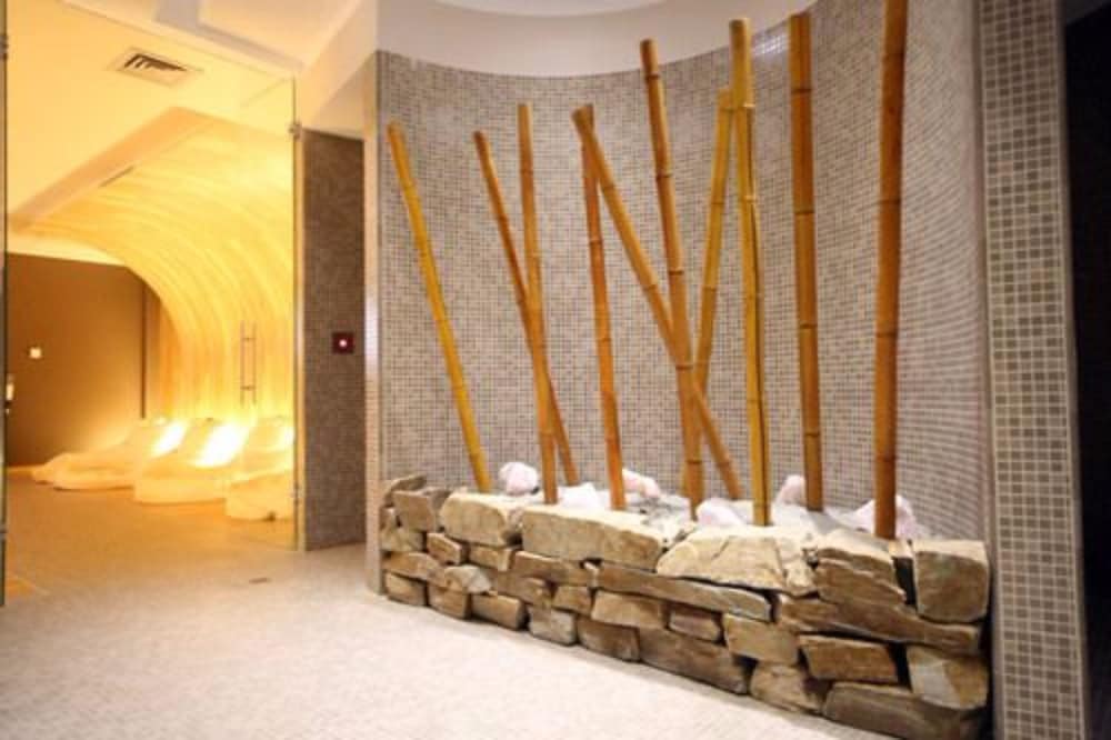 The Ziba Hotel & Spa — Spa in Peschiera del Garda, Veneto