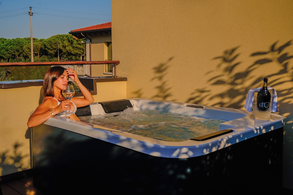 The Ziba Hotel & Spa — Spa in Peschiera del Garda, Veneto