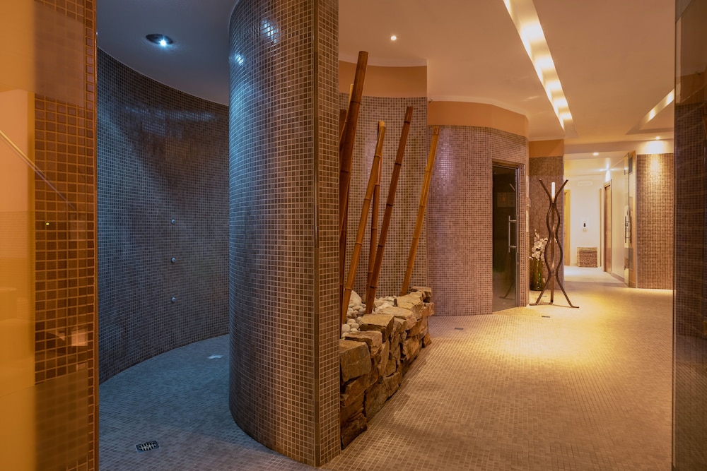The Ziba Hotel & Spa — Spa in Peschiera del Garda, Veneto