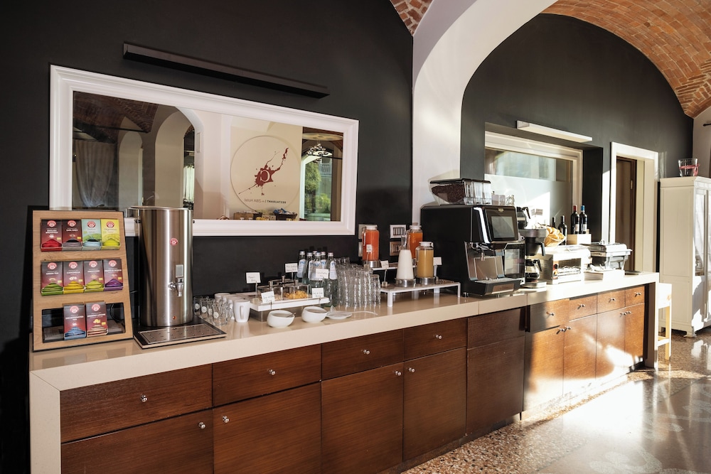 The Ziba Hotel & Spa — Restaurant & bars in Peschiera del Garda, Veneto