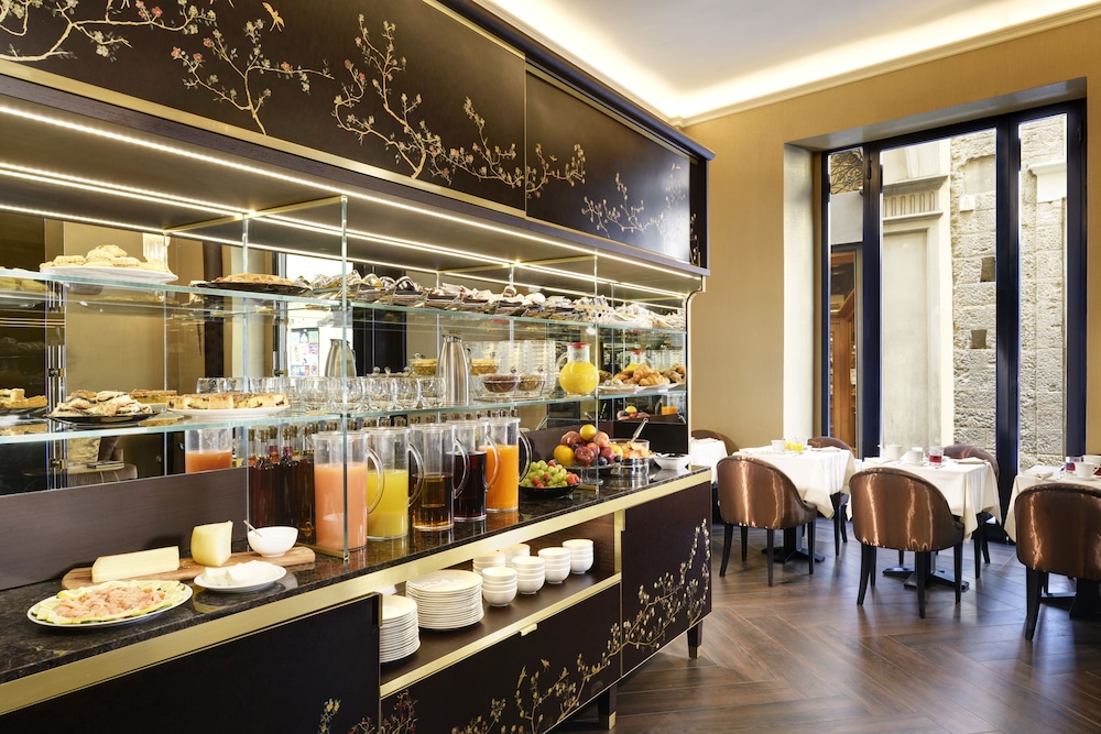San Firenze Suites & Spa — Restaurant & bars in Florence, Tuscany