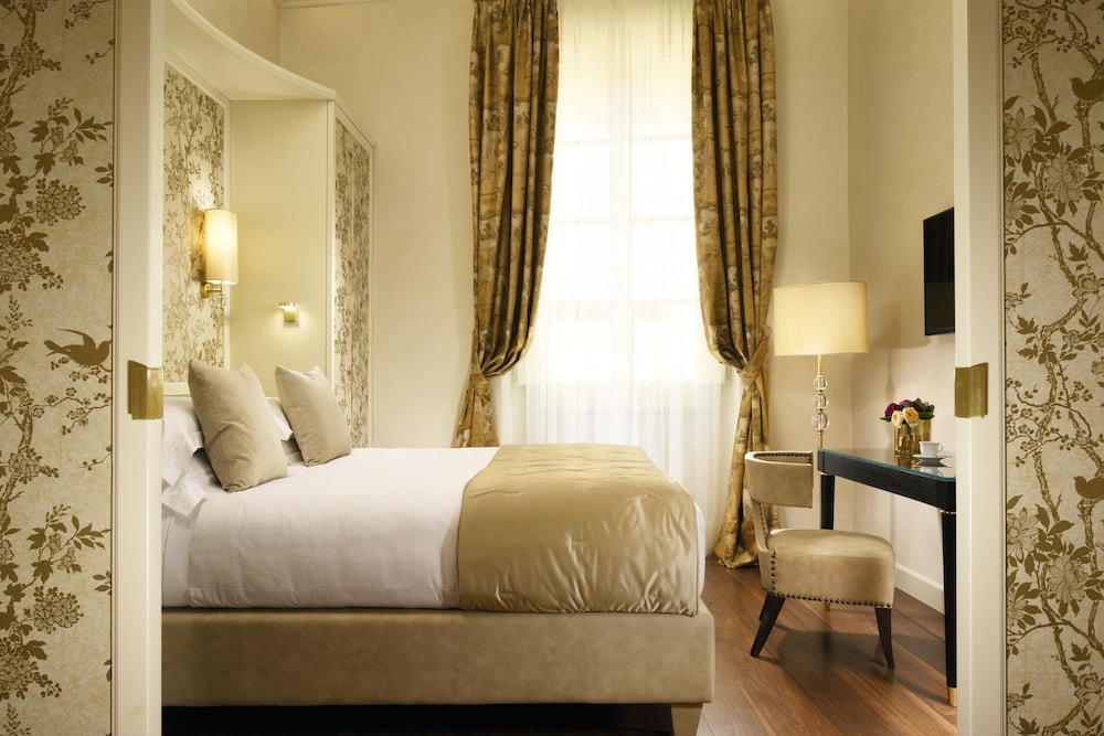 San Firenze Suites & Spa — Hotel rooms in Florence, Tuscany