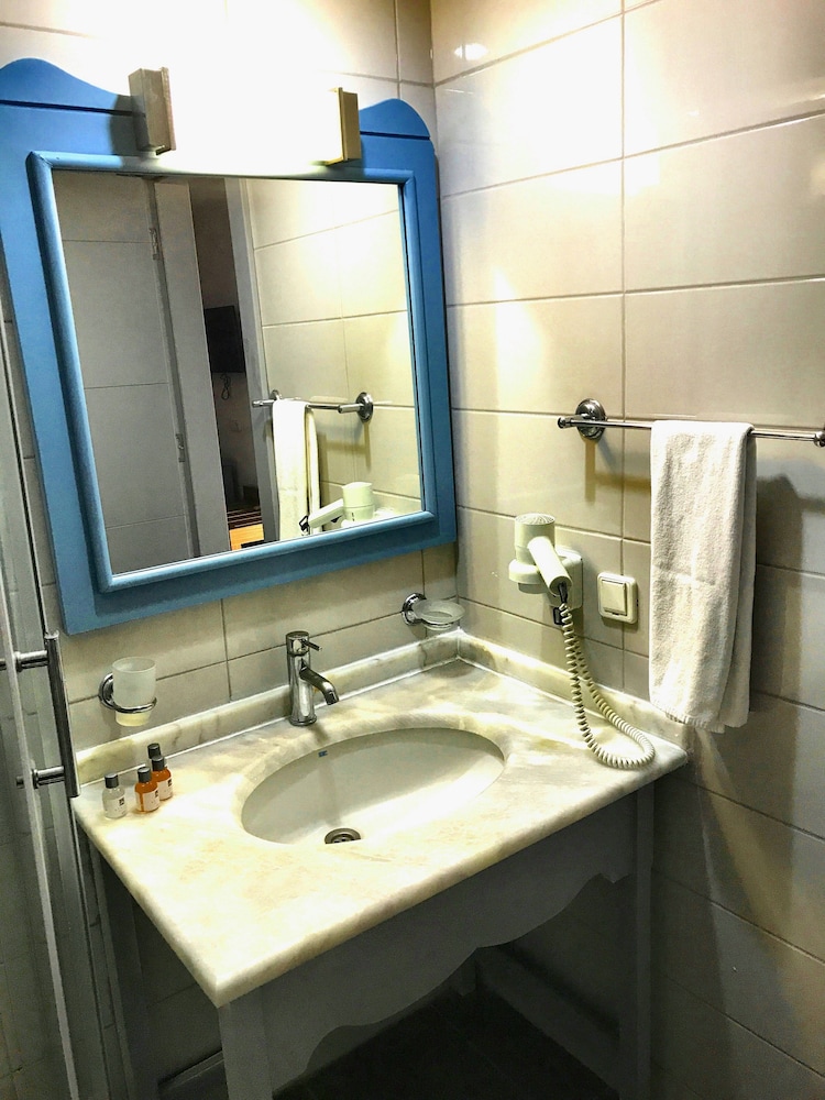 Otel Atrium — Hotel rooms in Bodrum, Mugla