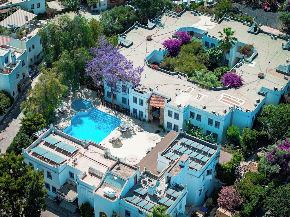 Otel Atrium — Main photo in Bodrum, Mugla