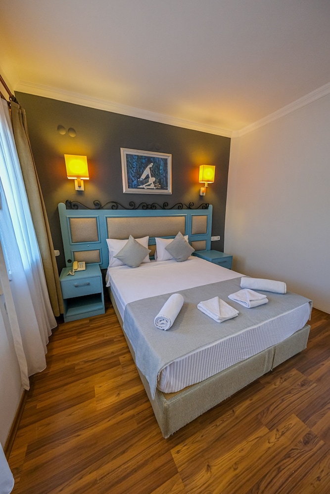 Otel Atrium — Hotel rooms in Bodrum, Mugla
