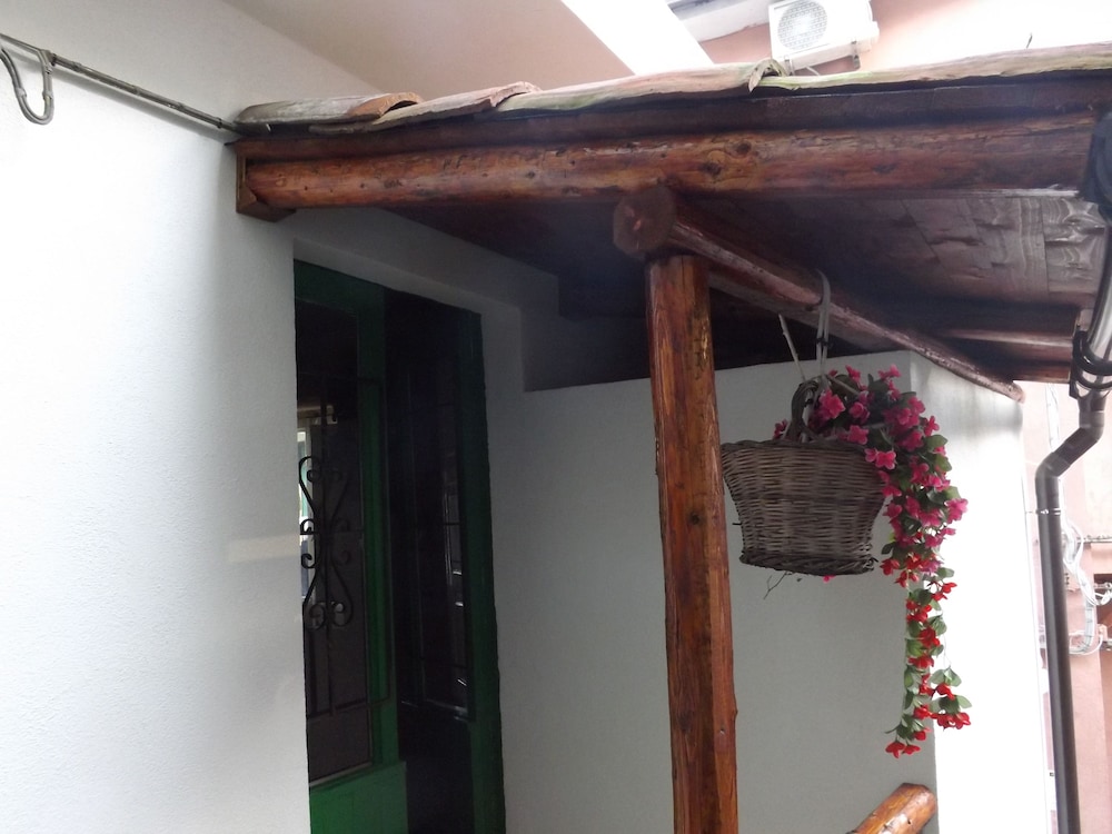 Albergo Diffuso Borgo Santa Caterina "Quartiere Ebraico" — Restaurant & bars in Castiglione di Sicilia, Sicily