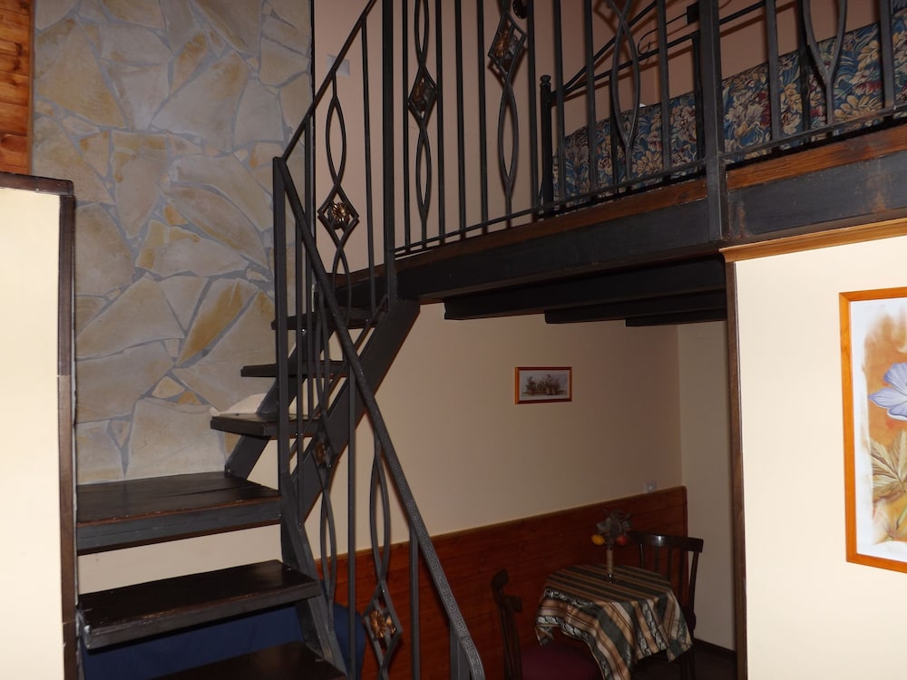 Albergo Diffuso Borgo Santa Caterina "Quartiere Ebraico" — Hotel building in Castiglione di Sicilia, Sicily