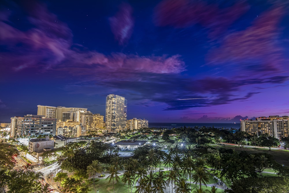 Hotel La Croix — Attractions in the area in Honolulu, Hawaii