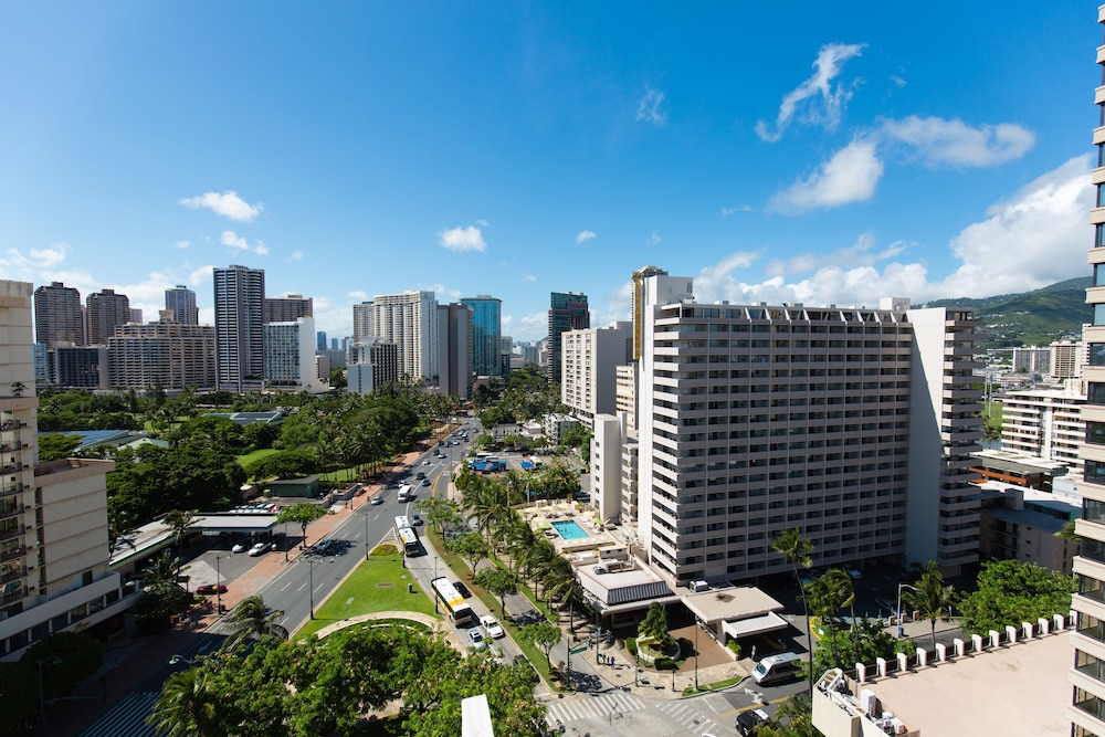 Hotel La Croix — Attractions in the area in Honolulu, Hawaii