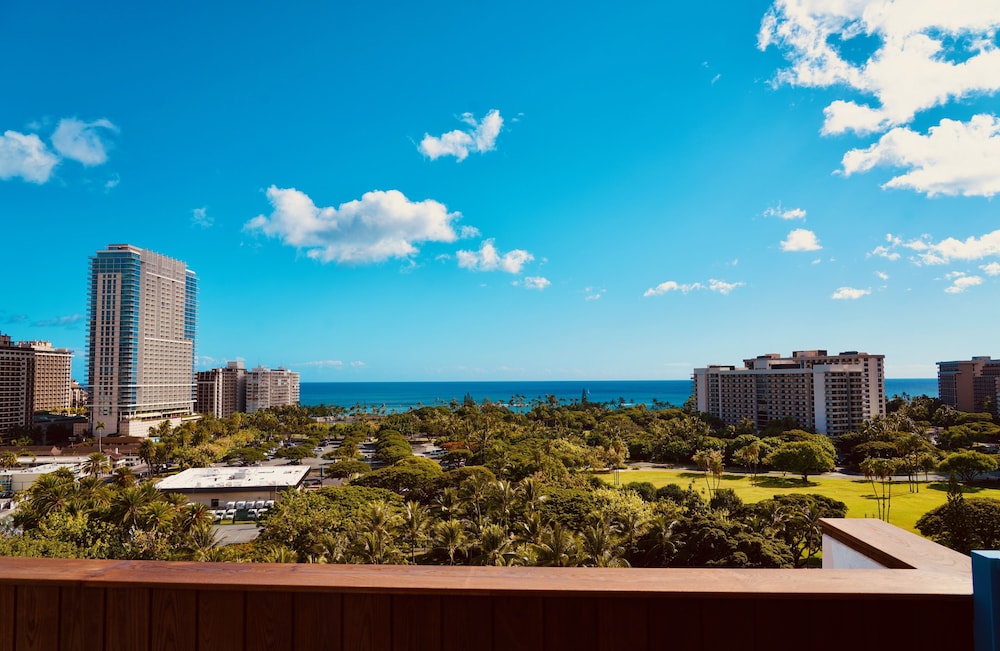 Hotel La Croix — Attractions in the area in Honolulu, Hawaii
