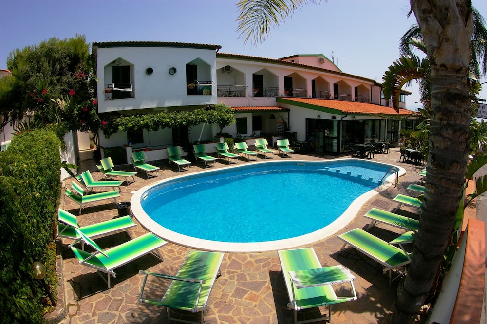 Hotel Marinella - zdjęcie 2