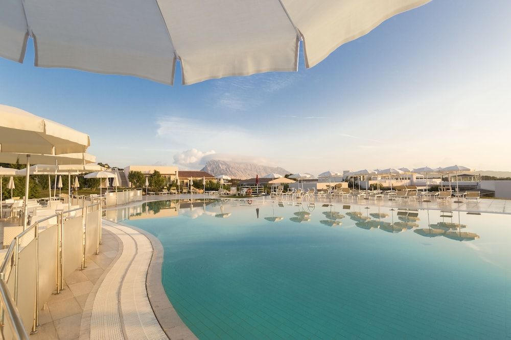 Resort Grande Baia image