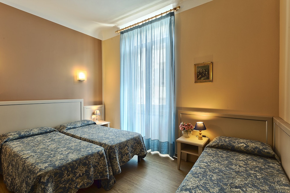 Eden — Hotel rooms in Florence, Tuscany