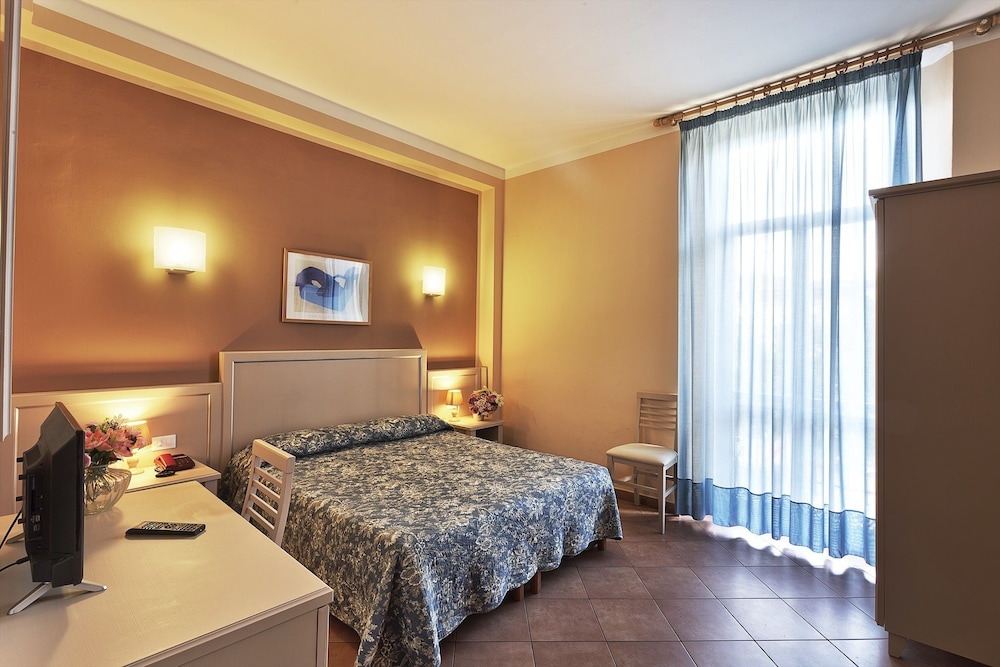 Eden — Hotel rooms in Florence, Tuscany