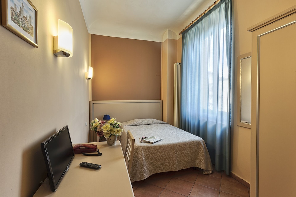 Eden — Hotel rooms in Florence, Tuscany