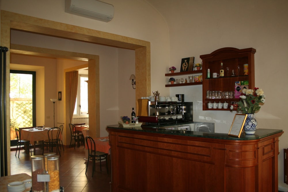 Eden — Restaurant & bars in Florence, Tuscany