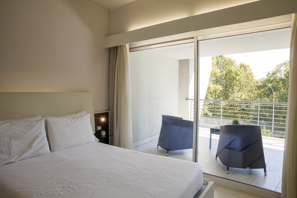 Lungotevere Suite — Hotel rooms in Rome, Lazio