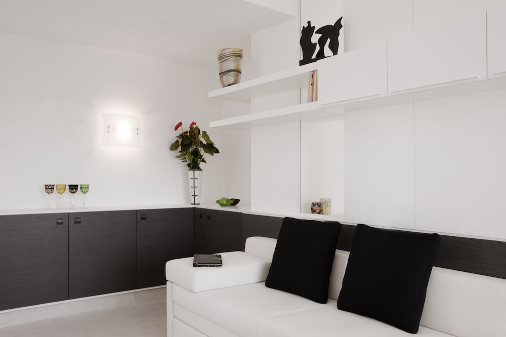 Lungotevere Suite — Hotel rooms in Rome, Lazio