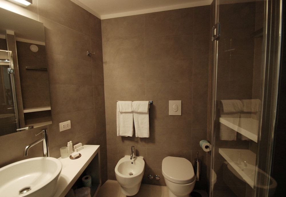 Lungotevere Suite — Hotel rooms in Rome, Lazio