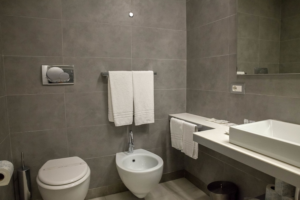 Lungotevere Suite — Hotel rooms in Rome, Lazio