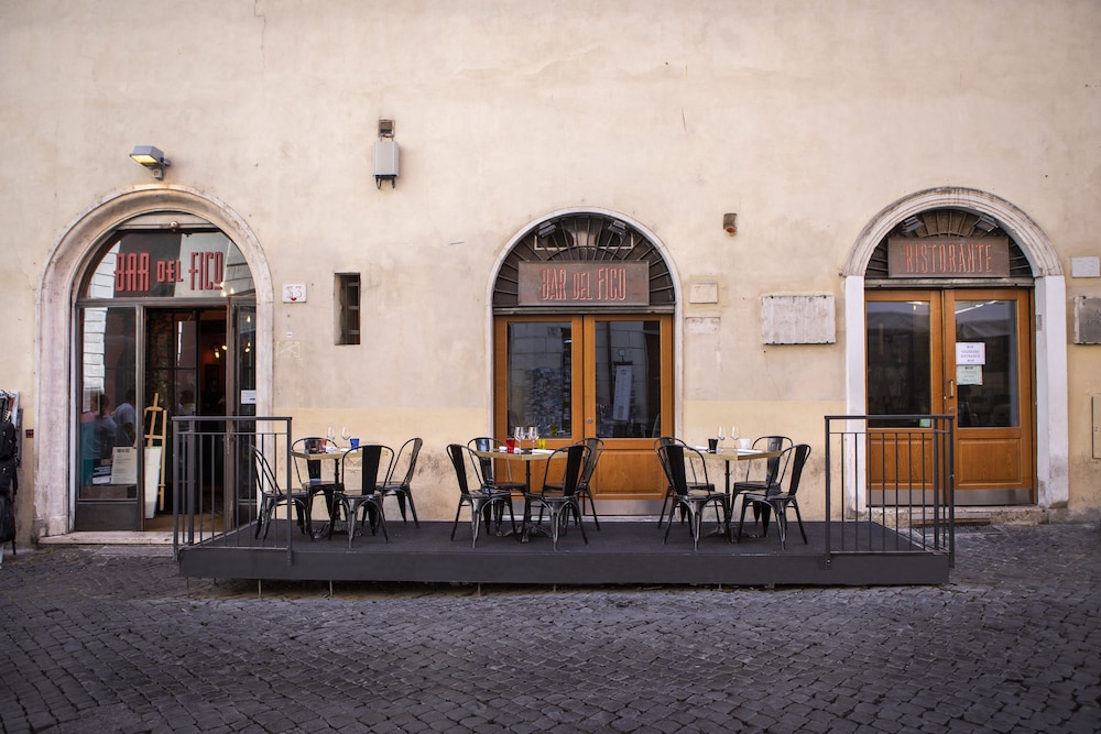 Hotel Navona Palace Collection — Restaurant & bars in Rome, Lazio